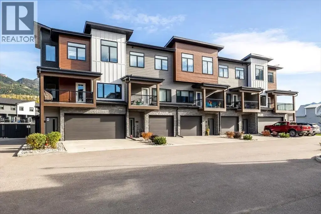 700 Riverside Way Unit# 205, Fernie
