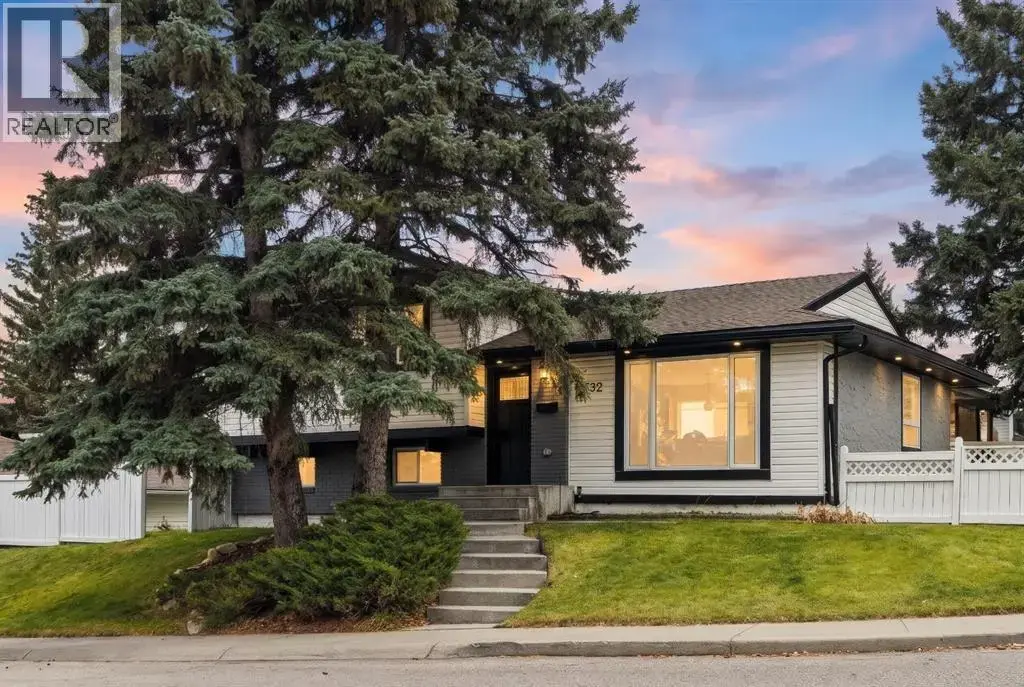 10532 Oakmoor Way Sw, Calgary