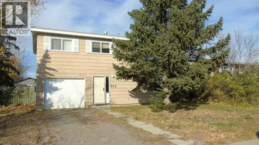 613 10 Street, Fort Macleod