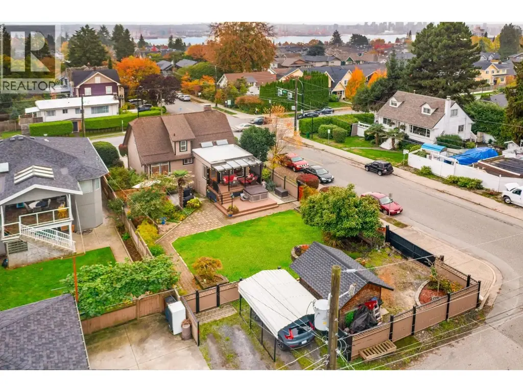 402 E 13th Street, North Vancouver