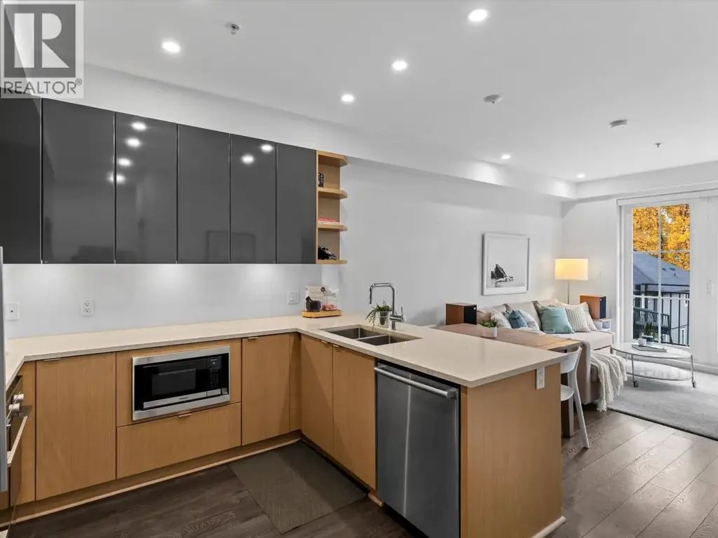 302 2528 Collingwood Street, Vancouver