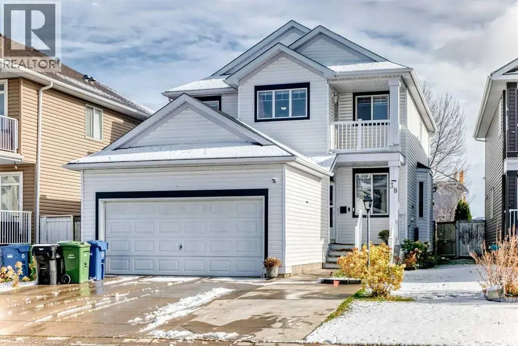 38 Coral Reef Crescent Ne, Calgary