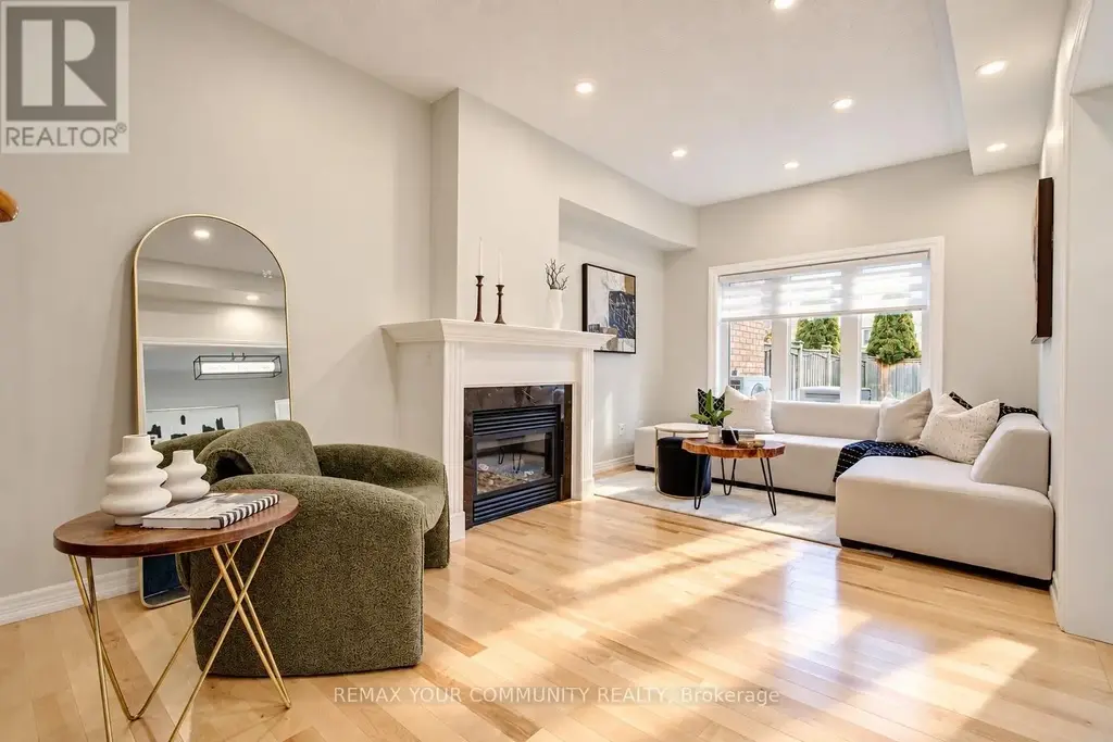 186 Lauderdale Drive, Vaughan (Patterson)