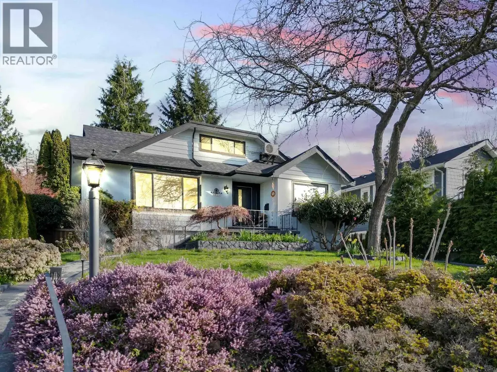 1921 Fulton Avenue, West Vancouver