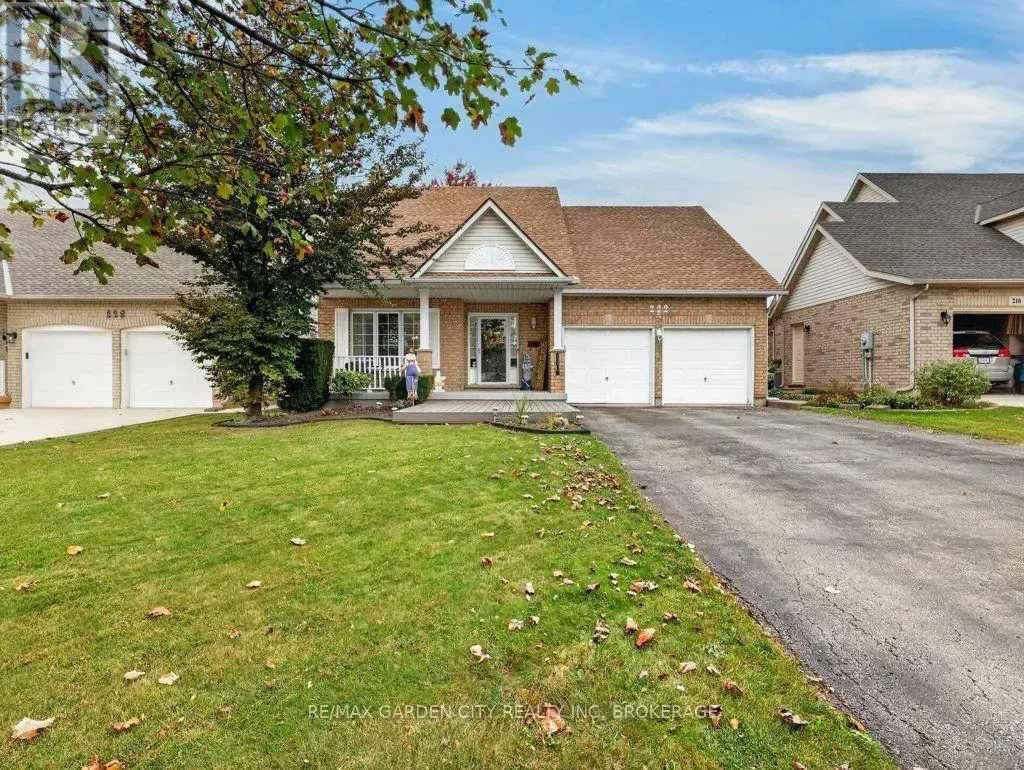 222 Summers Drive, Thorold (Confederation Heights)