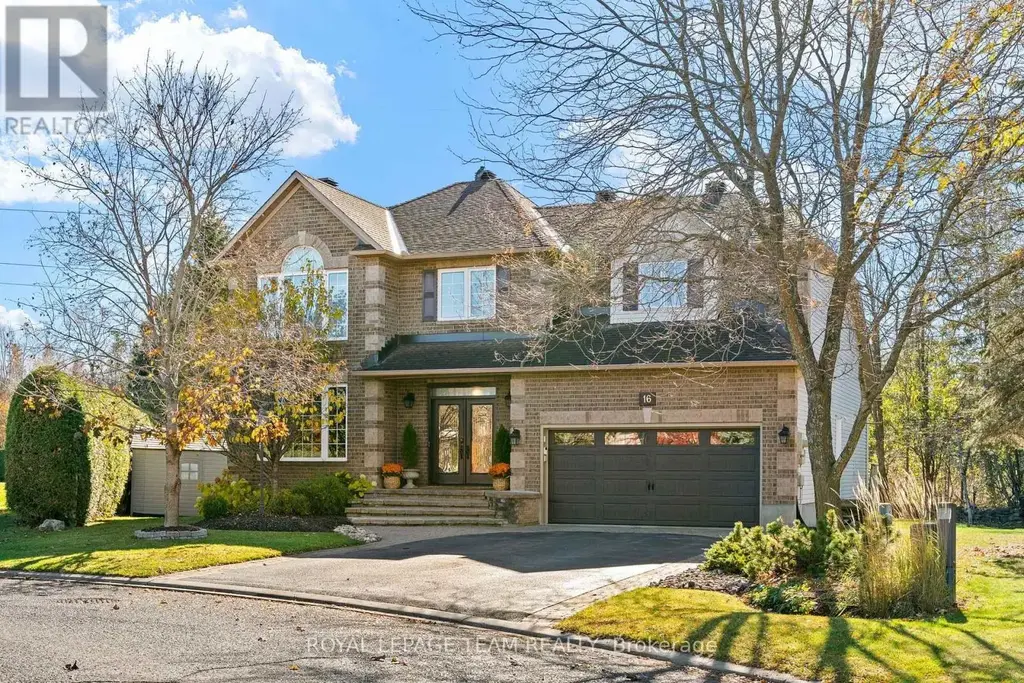 16 Sirocco Crescent, Ottawa