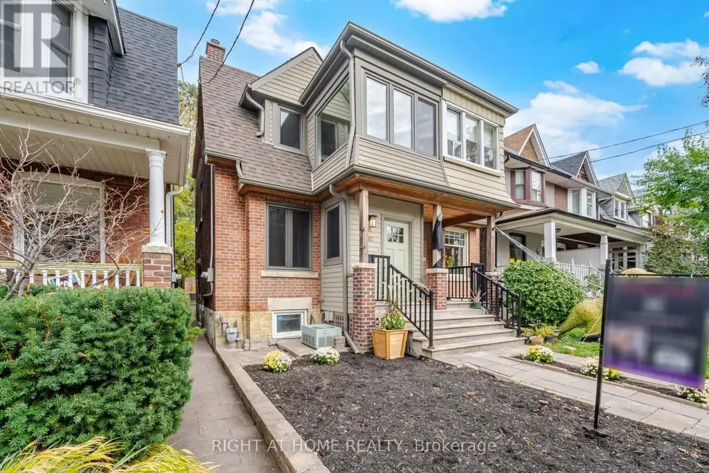 32 Eastmount Avenue, Toronto (Playter Estates-Danforth)
