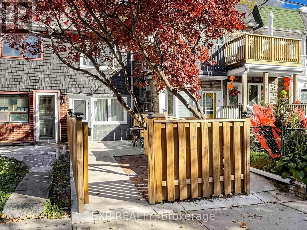 827 Craven Road, Toronto (Greenwood-Coxwell)
