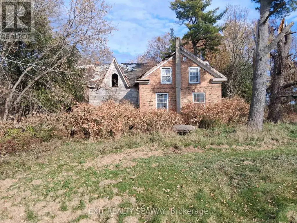2855 County 14 Road, North Stormont