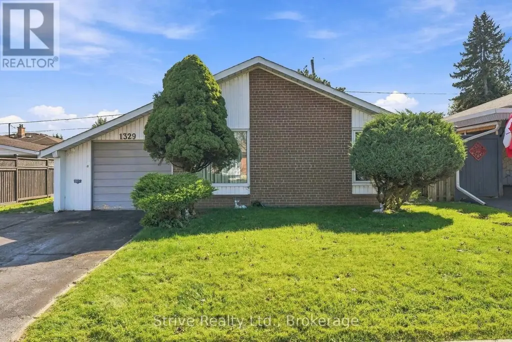 1329 Tatra Drive, Pickering (Bay Ridges)
