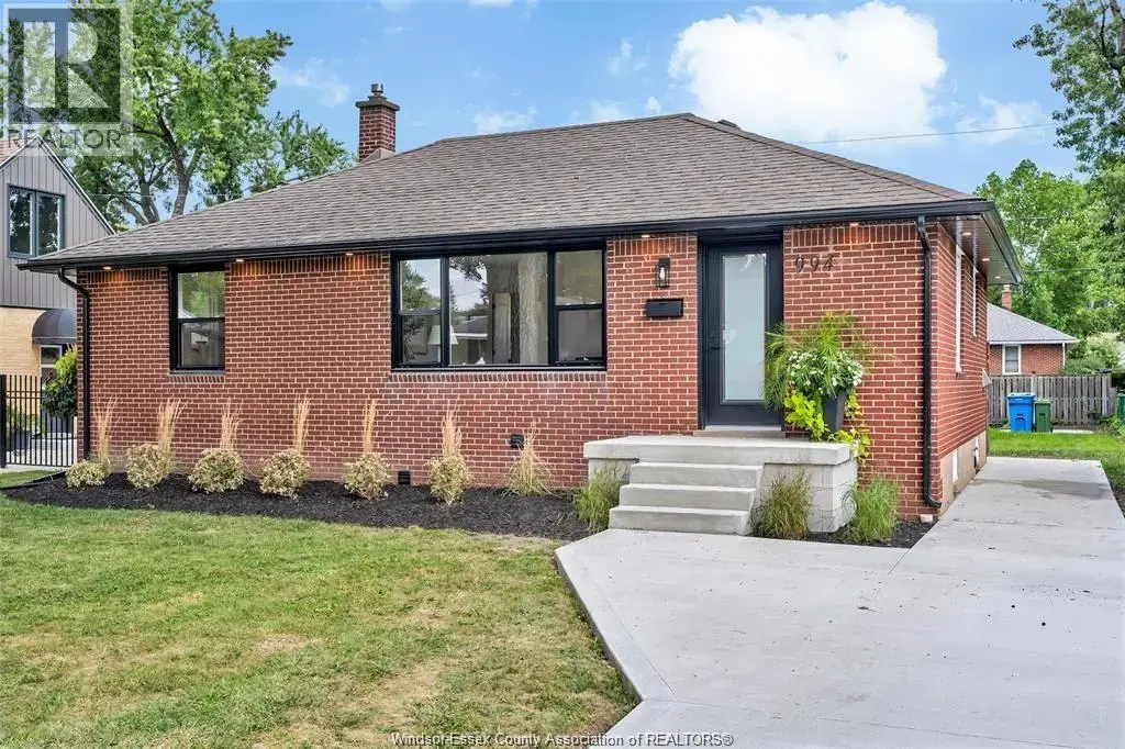 994 Isabelle, Windsor