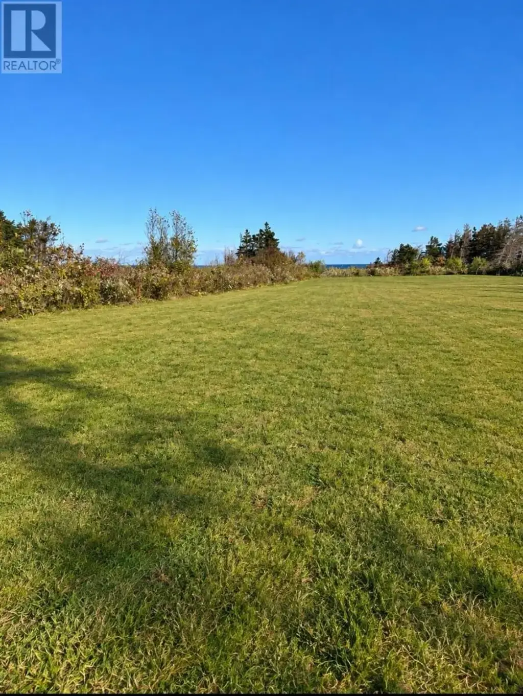 98 Seaside Drive, St. Felix