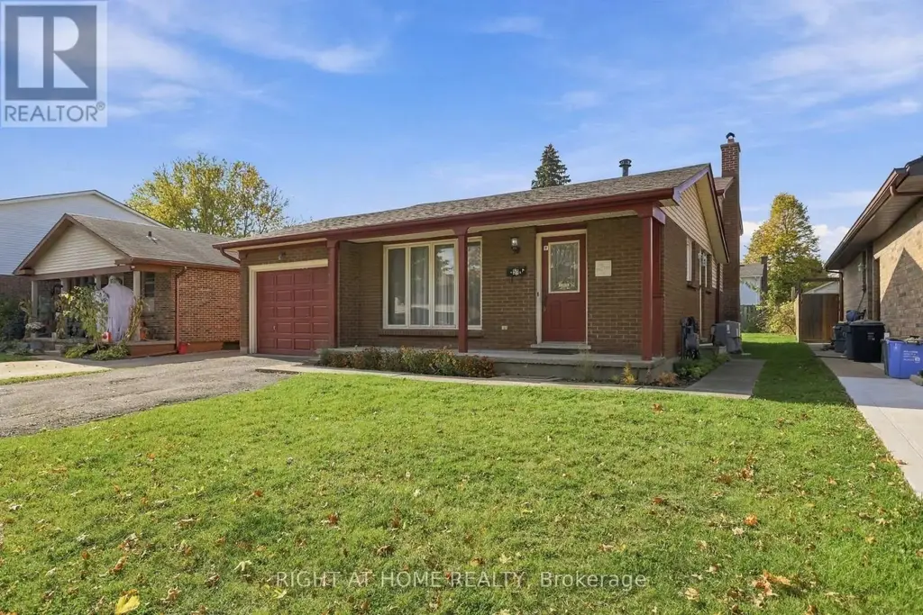 53 Lysanda Avenue, London South (South T)
