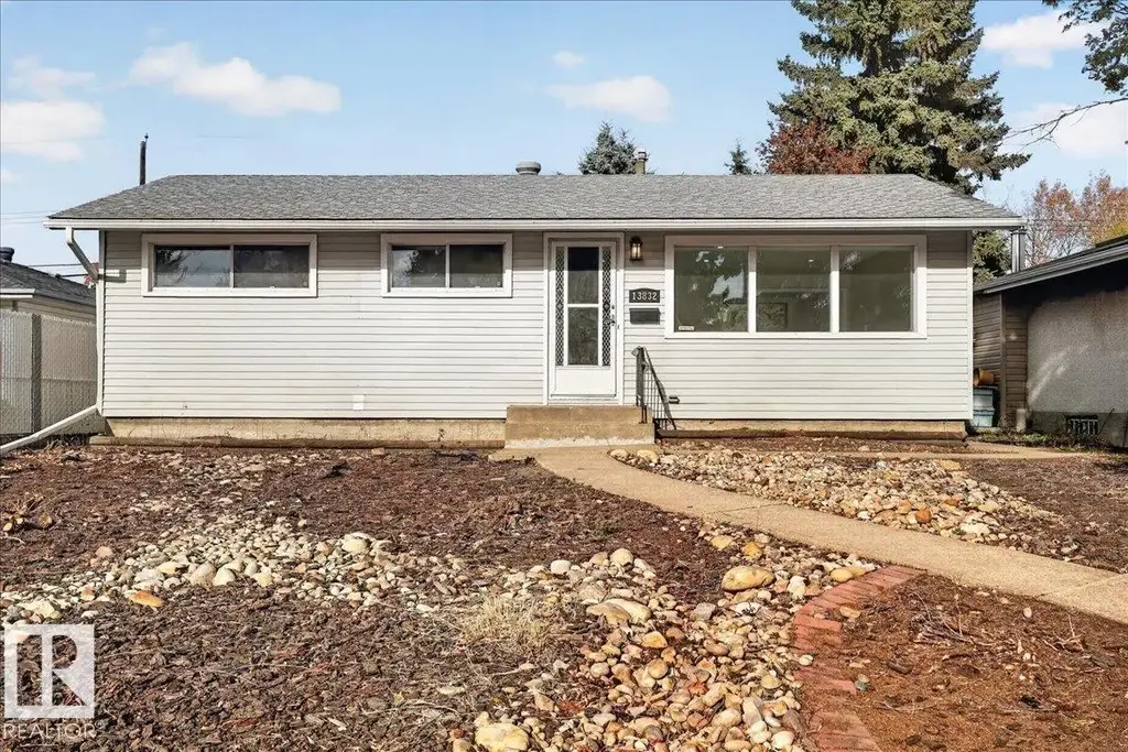 13832 133 Av Nw, Edmonton