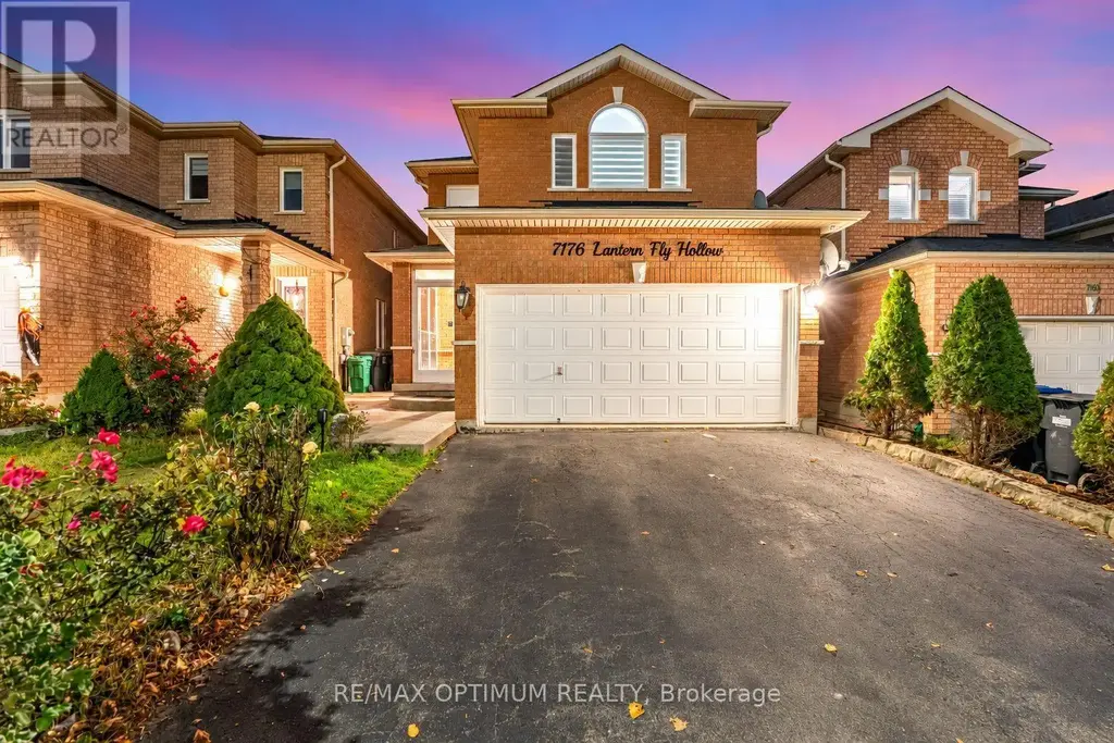 7176 Lantern Fly Hollow, Mississauga (Meadowvale Village)