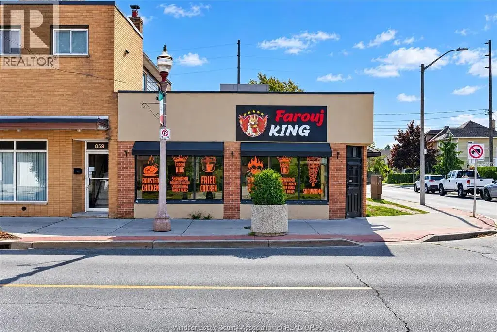 851 Erie Street East, Windsor