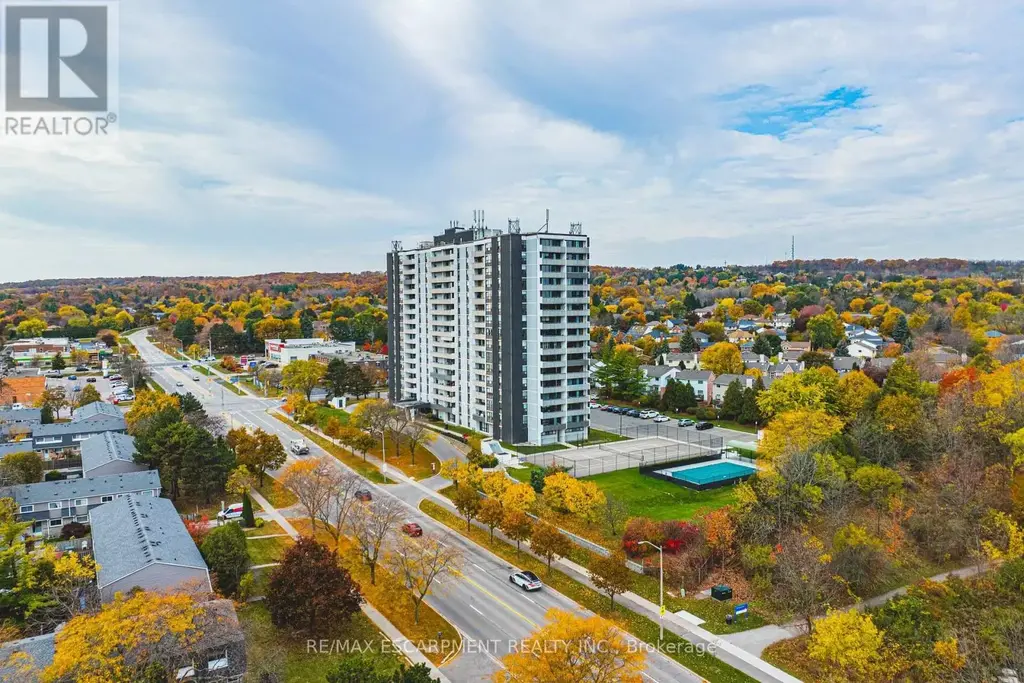 1005 - 2055 Upper Middle Road, Burlington (Brant Hills)