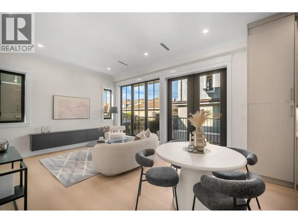 2 1613 E 58th Avenue, Vancouver