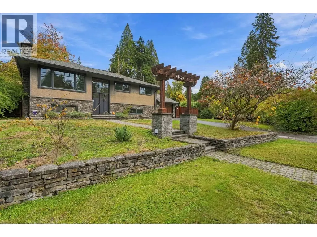444 Evergreen Place, North Vancouver