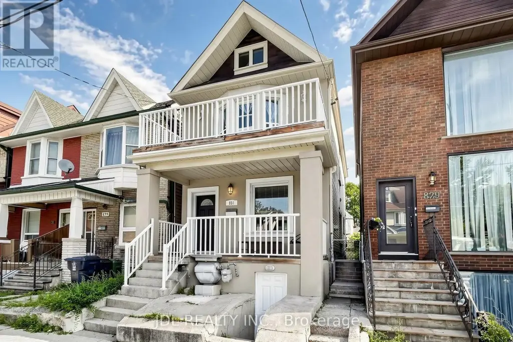 831 Pape Avenue, Toronto (Danforth)