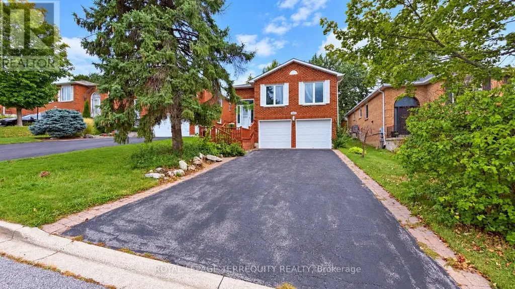 221 Forsyth Road, Newmarket (Bristol-London)