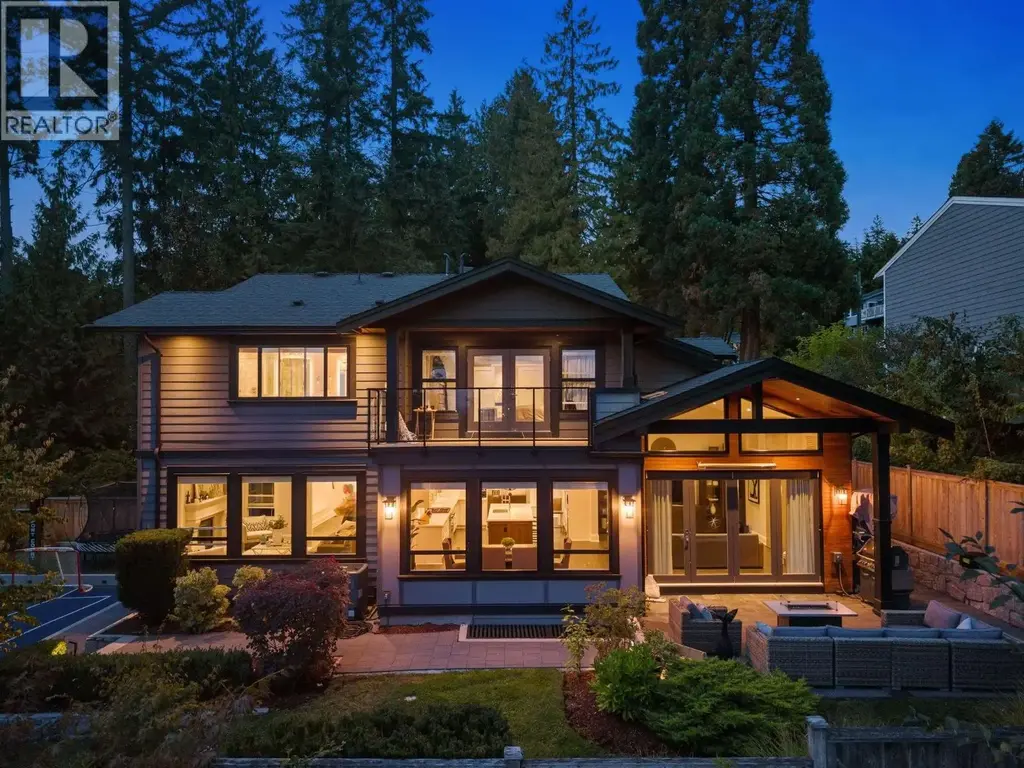 433 E Queens Road, North Vancouver