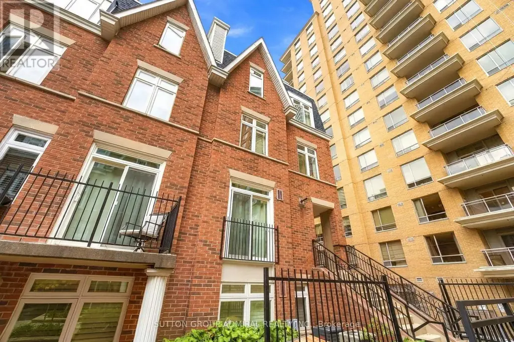 27 - 89 Lillian Street, Toronto (Mount Pleasant West)