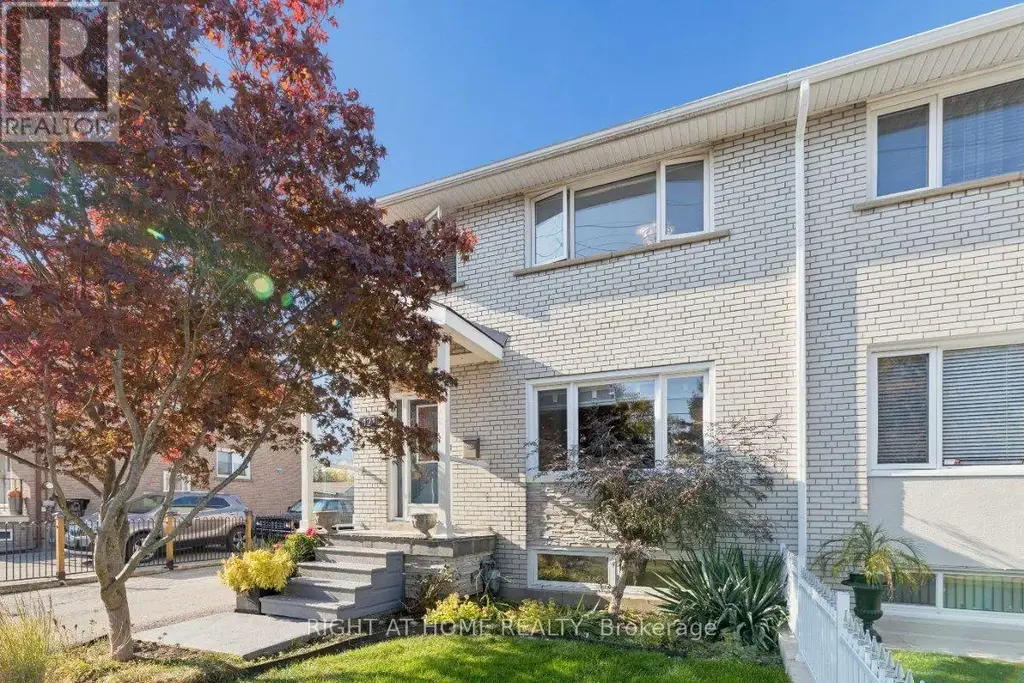 421 Revus Avenue, Mississauga (Lakeview)