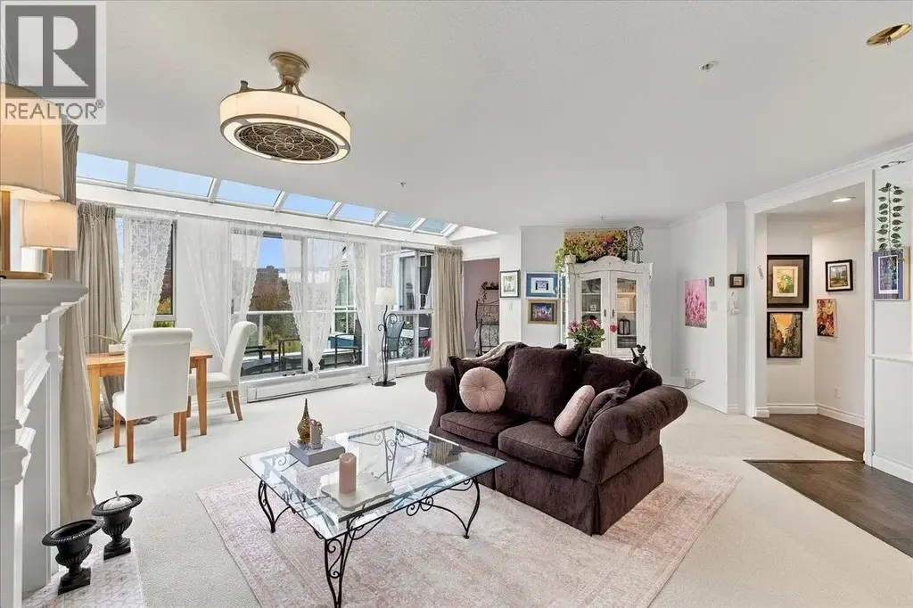 405 1502 Island Park Walk, Vancouver