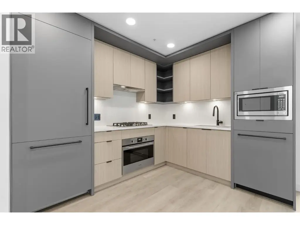 507 2268 E Broadway, Vancouver