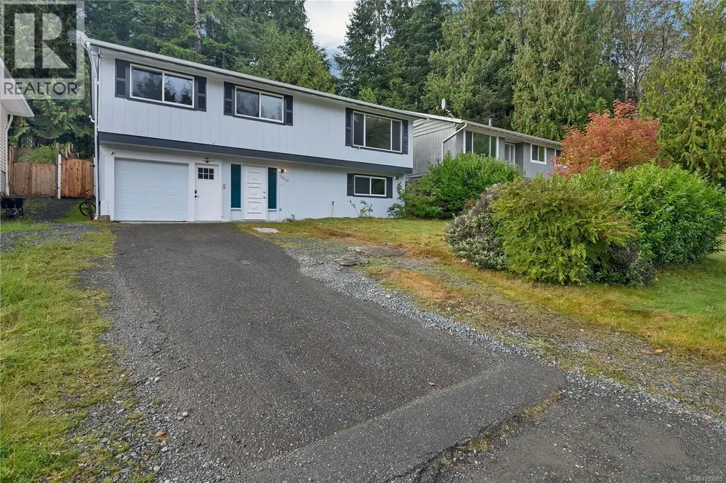7810 Daphne Ave, Port Hardy
