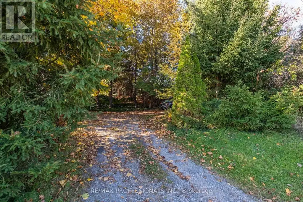 17280 Airport Road, Caledon