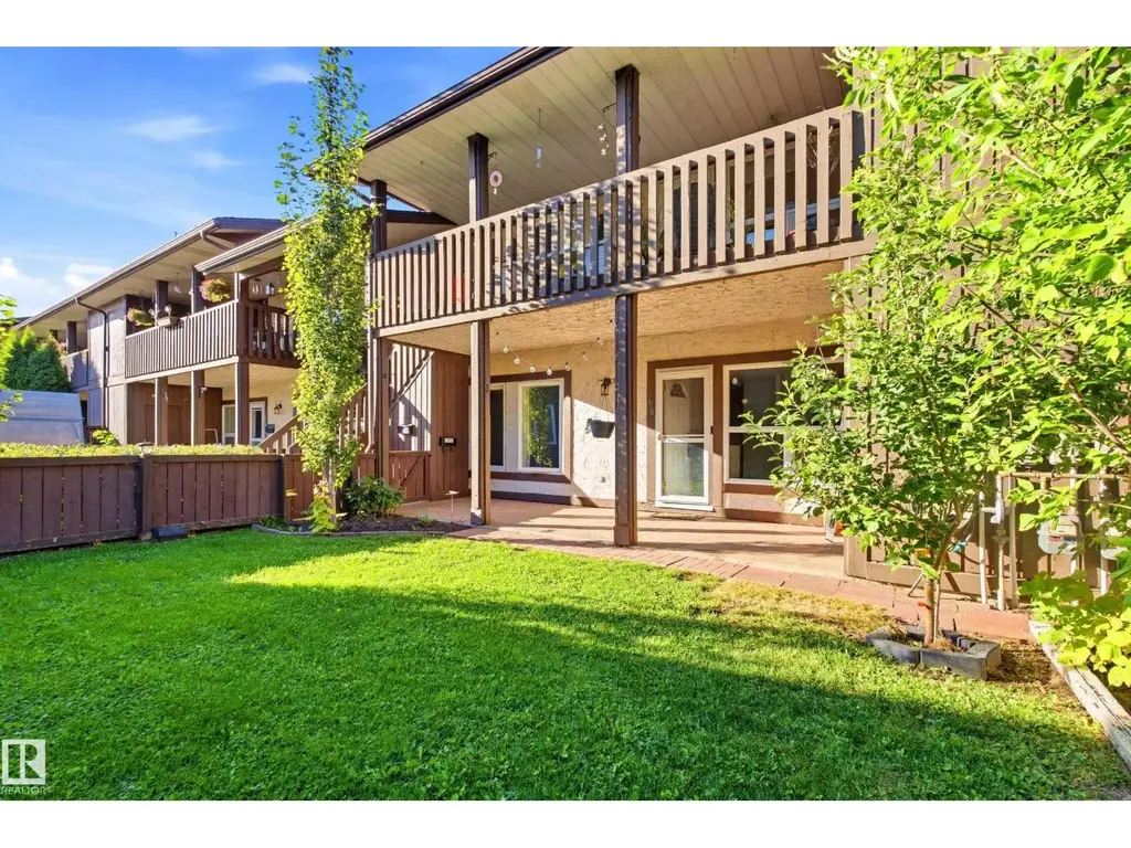 258 Surrey Gd Nw, Edmonton