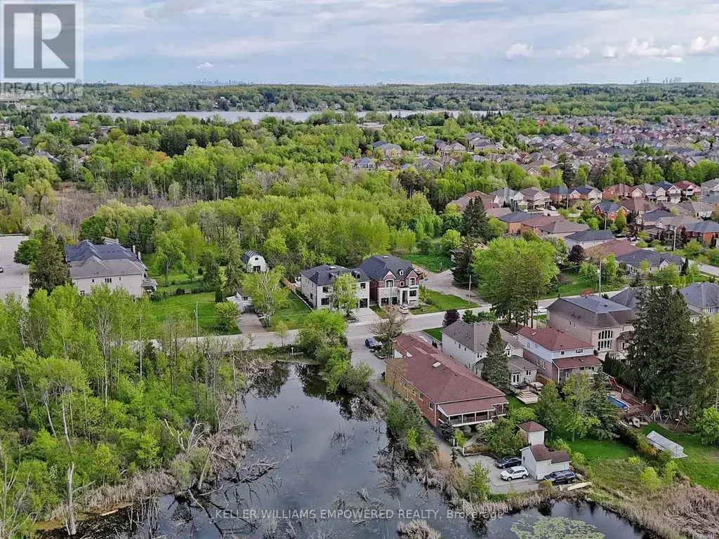 69 Snively Street, Richmond Hill (Oak Ridges Lake Wilcox)