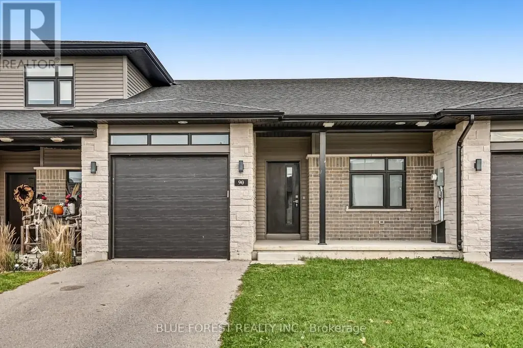 90 Rowe Avenue, South Huron (Exeter)