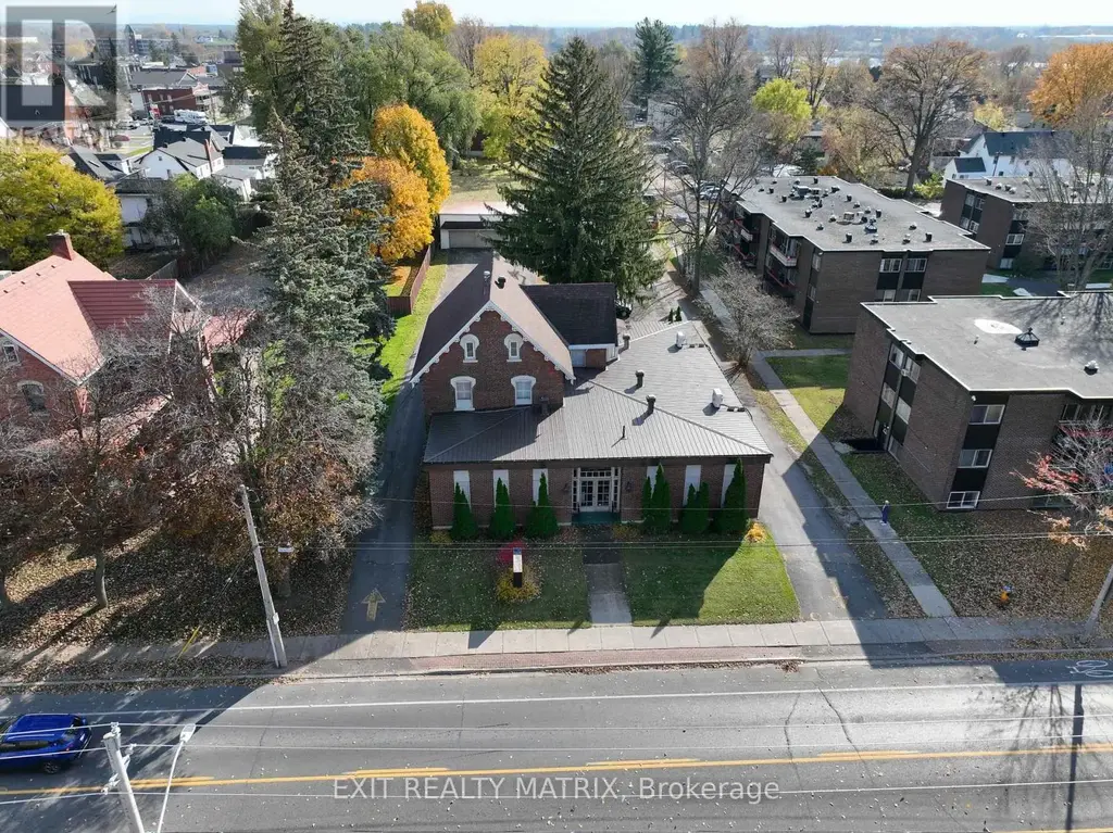 428 2nd Street E, Cornwall