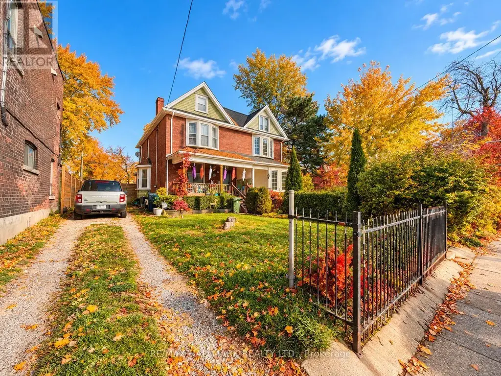 1436 Queen Street E, Toronto (Greenwood-Coxwell)