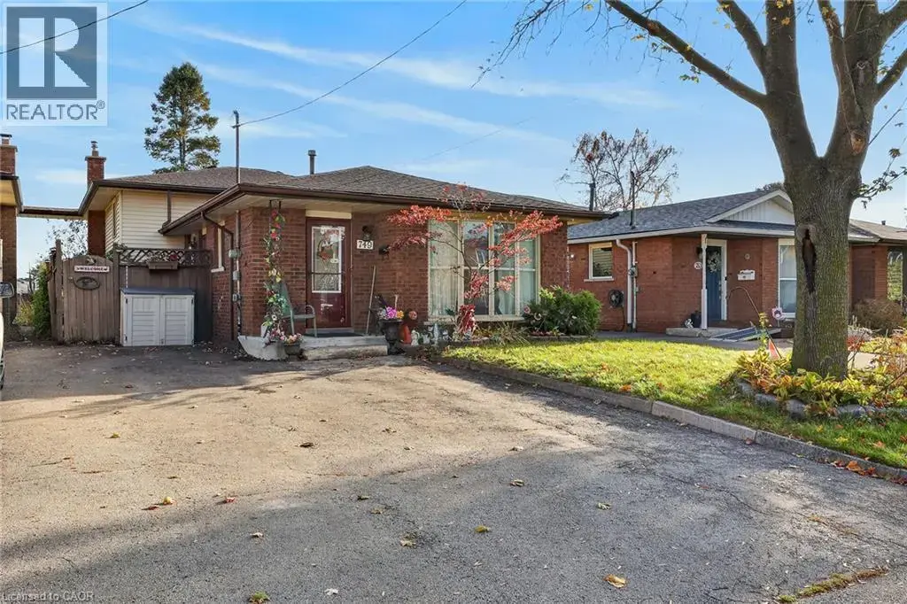 749 Upper Horning Road, Hamilton