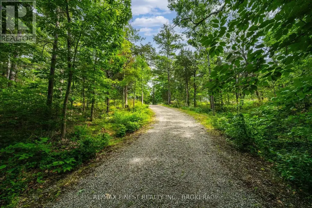 169 Old River Road, Leeds and the Thousand Islands