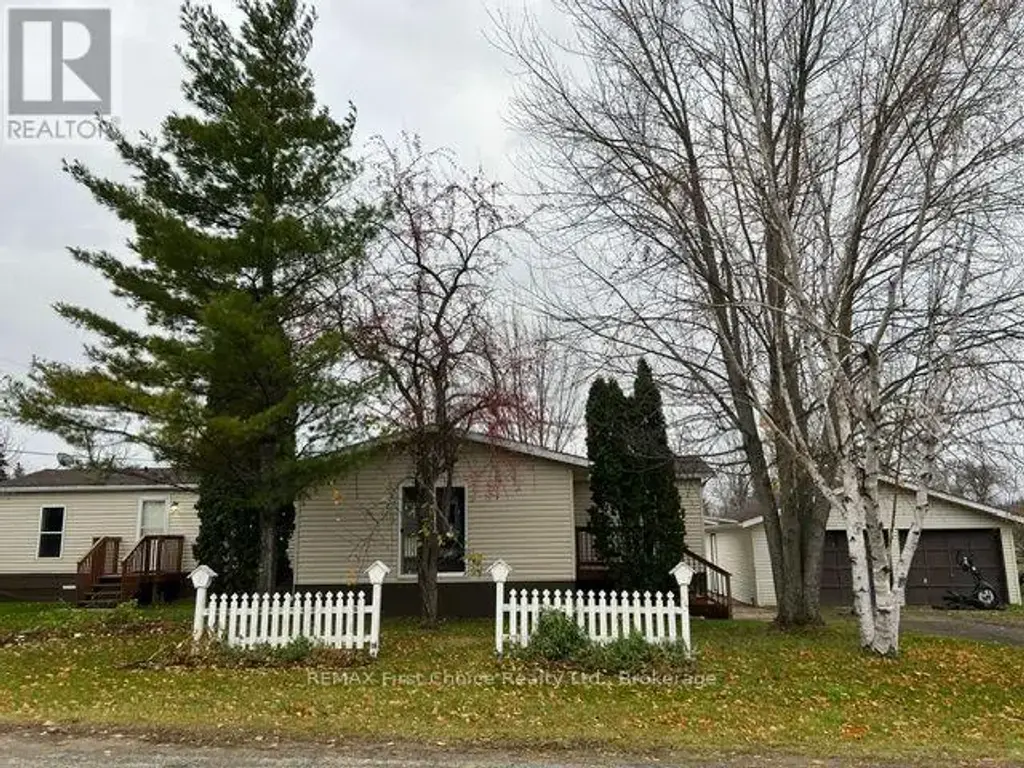9 Charles Street, Emo