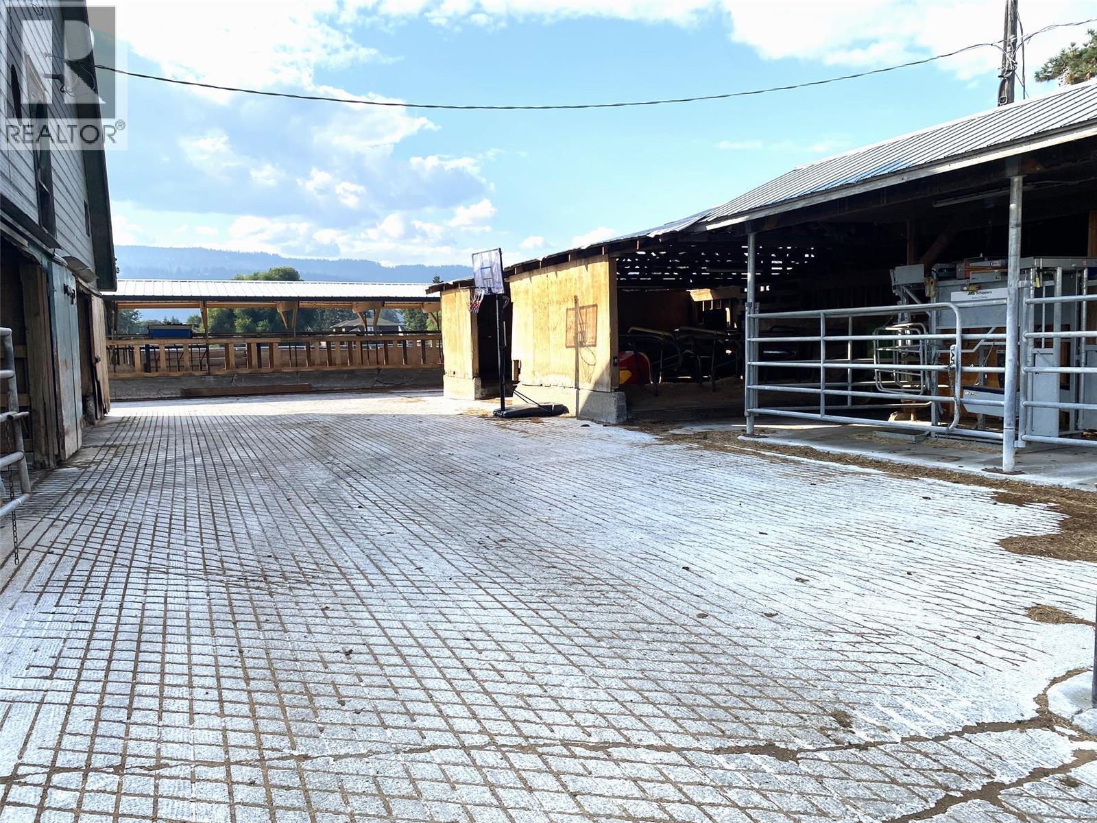 118 Enderby-grindrod Road. Enderby, British Columbia