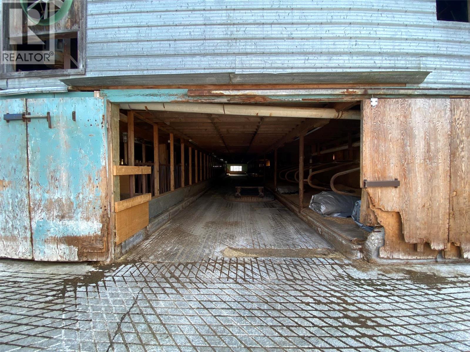 118 Enderby-grindrod Road. Enderby, British Columbia