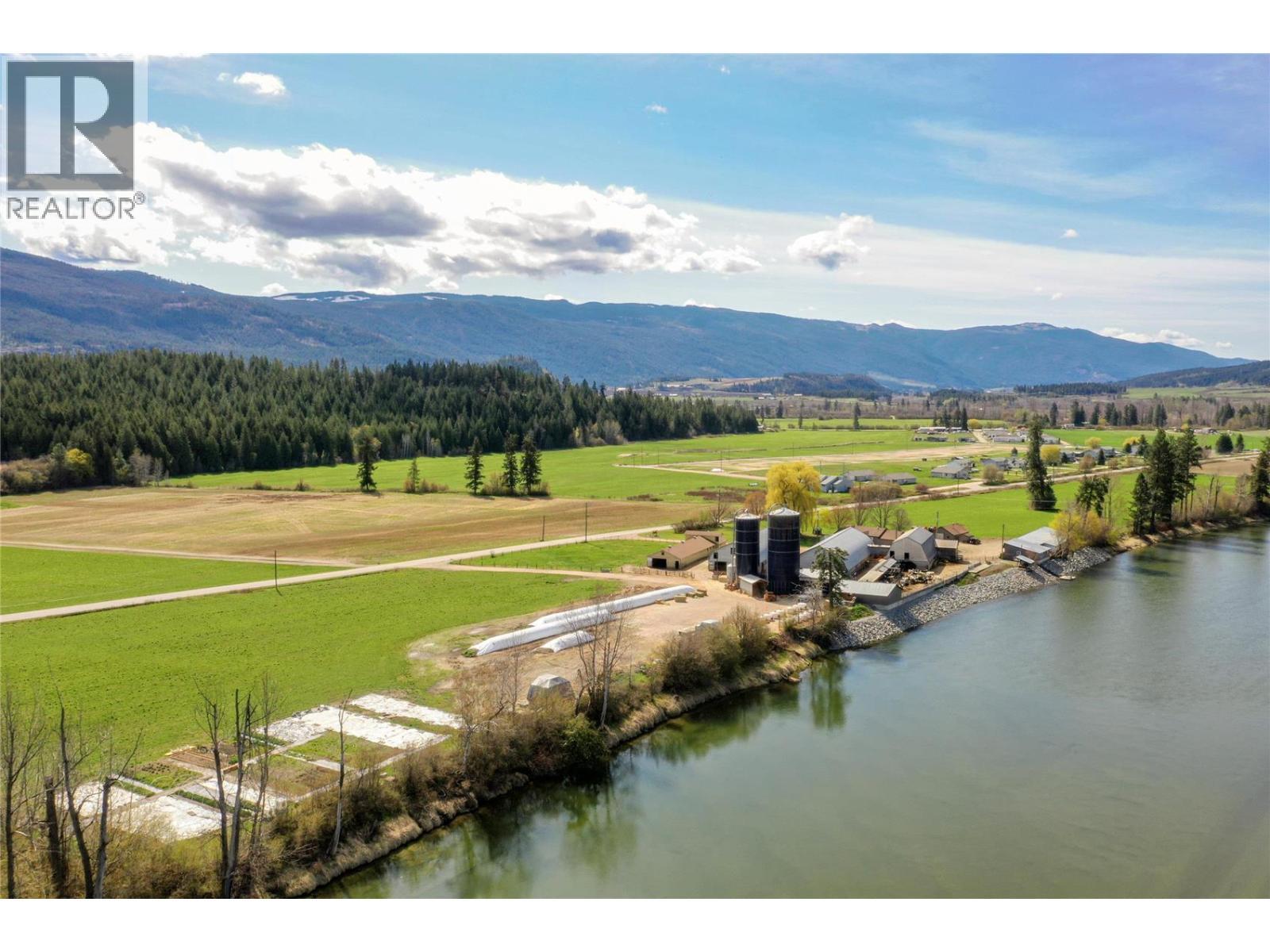 118 Enderby-grindrod Road. Enderby, British Columbia