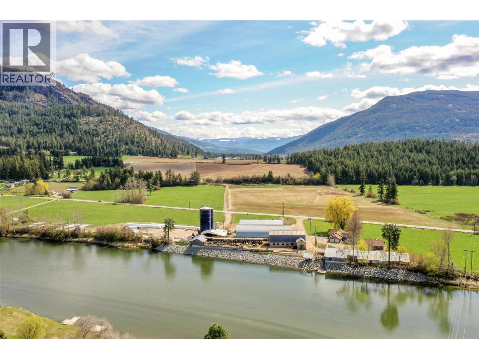 118 Enderby-grindrod Road. Enderby, British Columbia