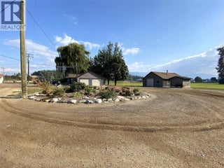 118 Enderby-grindrod Road. Enderby, British Columbia