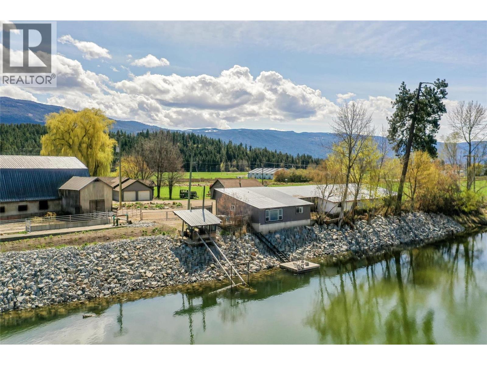 118 Enderby-grindrod Road. Enderby, British Columbia