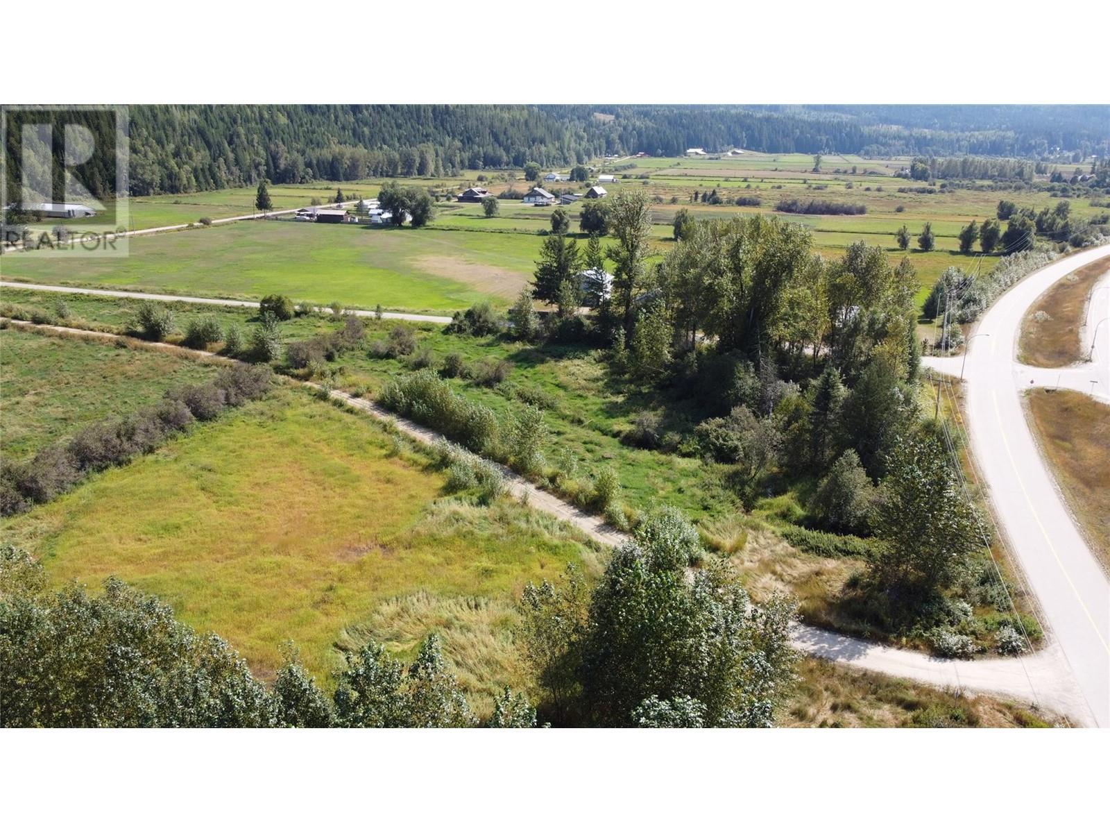 Lot 2 Oxbow Frontage Road. Malakwa, British Columbia