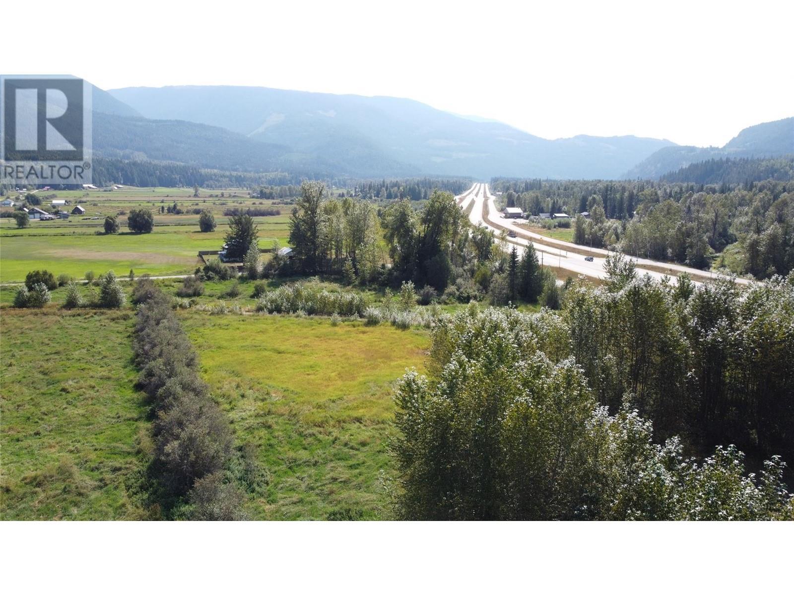 Lot 2 Oxbow Frontage Road. Malakwa, British Columbia