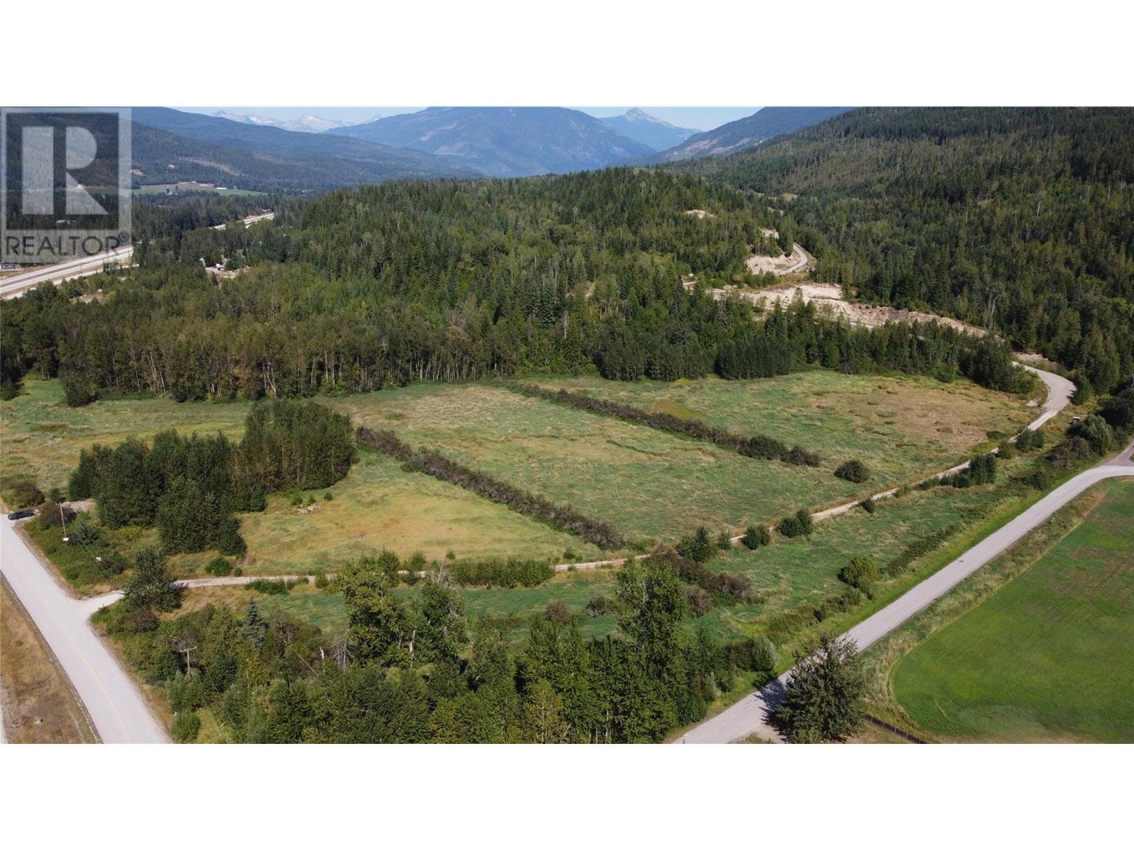 Lot 2 Oxbow Frontage Road. Malakwa, British Columbia