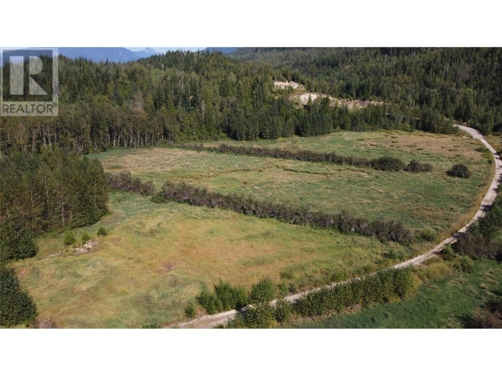 Lot 2 Oxbow Frontage Road. Malakwa, British Columbia